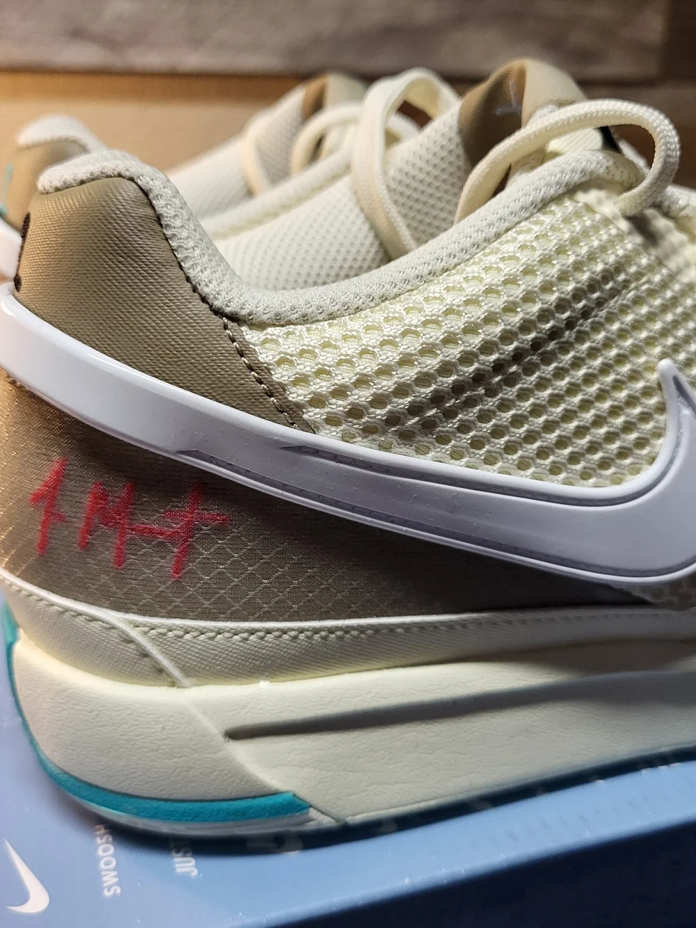 Nike Ja light cream